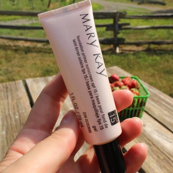 Mary kay Primer FPS 15. - Picture 2 of 4
